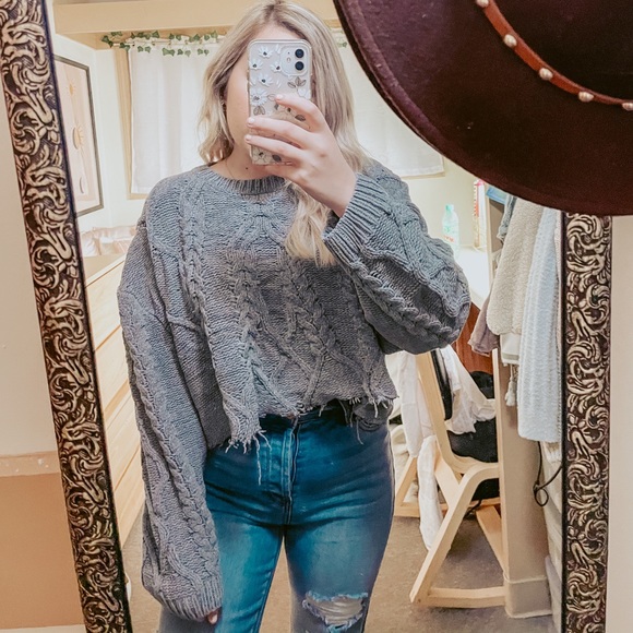 Time and Tru Sweaters - Gray Cropped Sweater